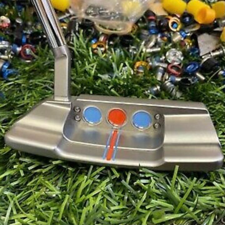 Scotty Cameron H-18 Holiday Release 2018 Putter 1/1000