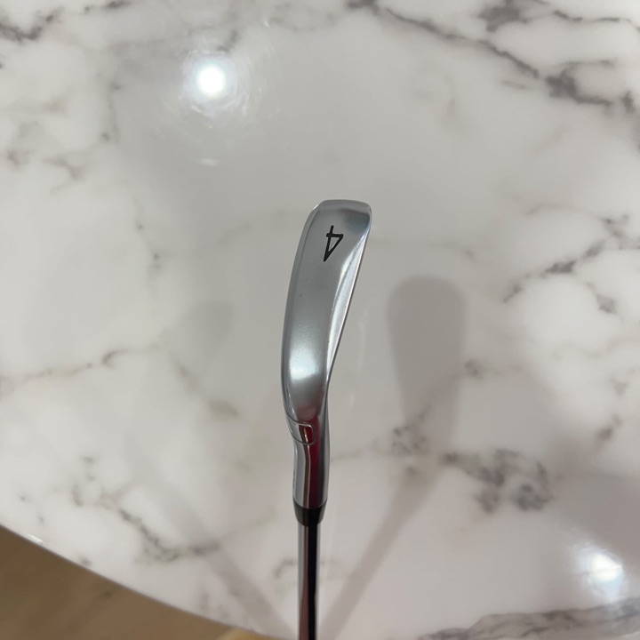 Titleist U500 4 Iron Utility | MULLIE Golf