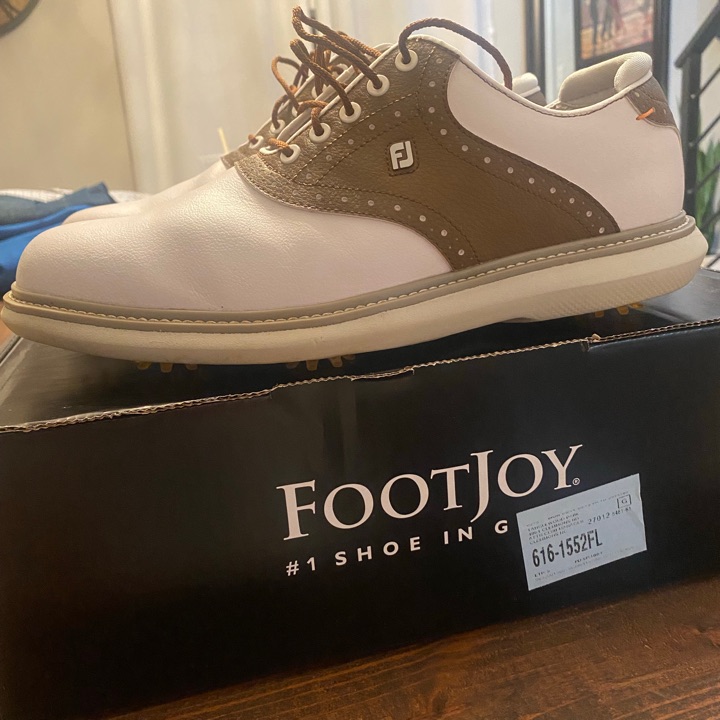 Footjoy Traditions size 9