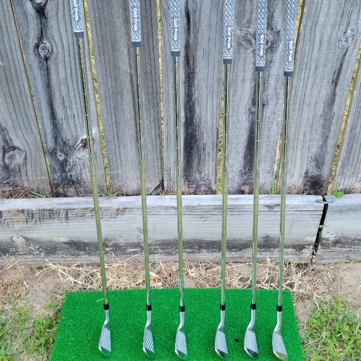 Titleist t100 5-PW tour issue X100 | MULLIE Golf