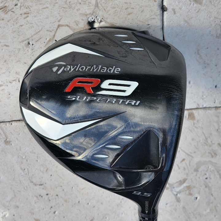 Taylormade R9 SuperTri RH Stiff Driver | MULLIE Golf