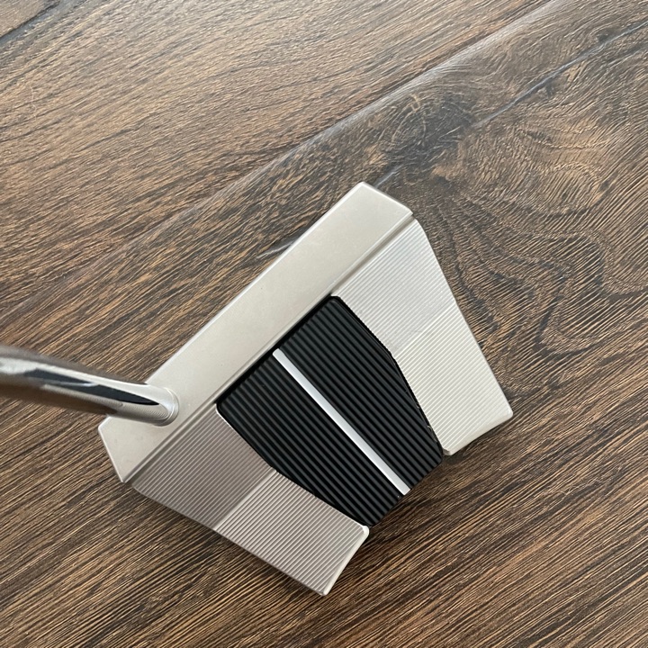 Scotty Cameron phantom x 9