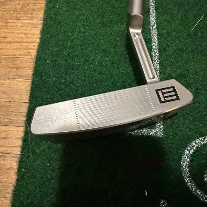 Evnroll ER2V putter w/ extra shaft | MULLIE Golf