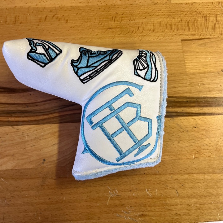 The Buck shops Club Putter Cover