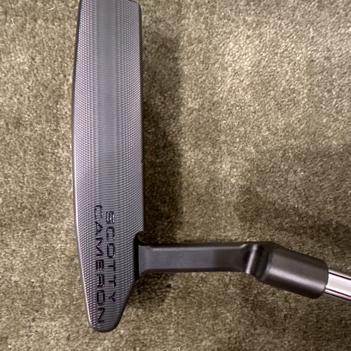Scotty Cameron 2022 Jet Set Black Newport 2 Special Select