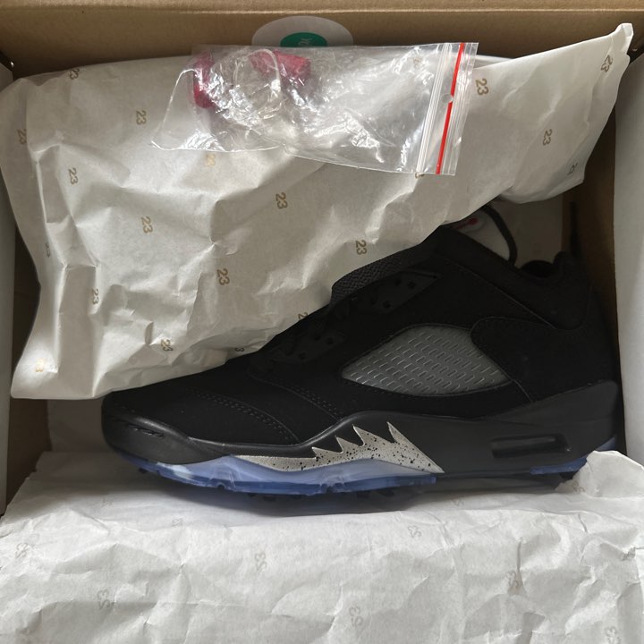 Jordan V Low Golf