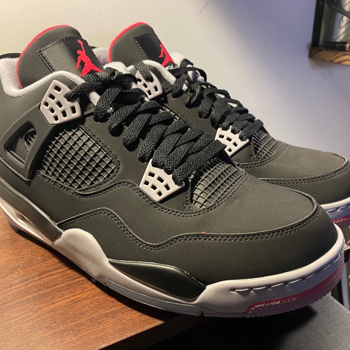 Jordan 4 store bred 10.5