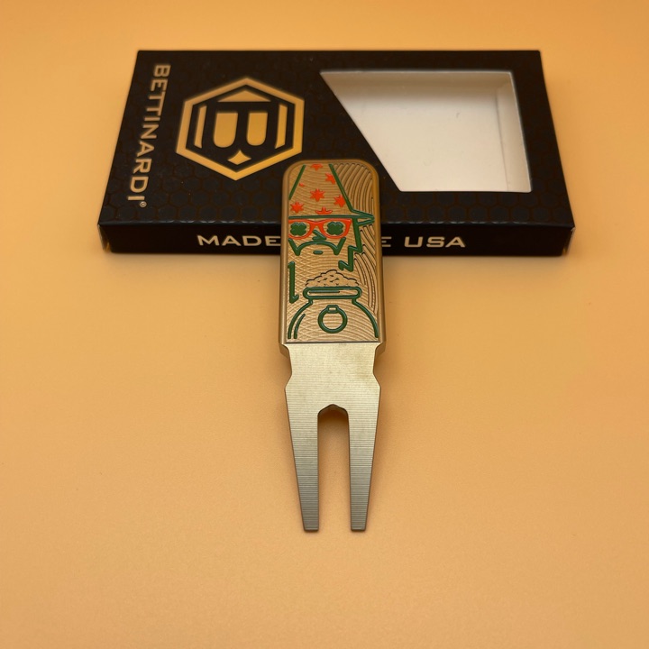 Bettinardi St. Patty’s DIVOT TOOL
