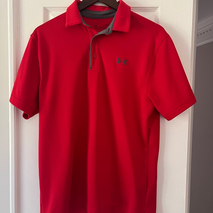 Under Armoir Golf Polo + FREE MULLIE GIFT!