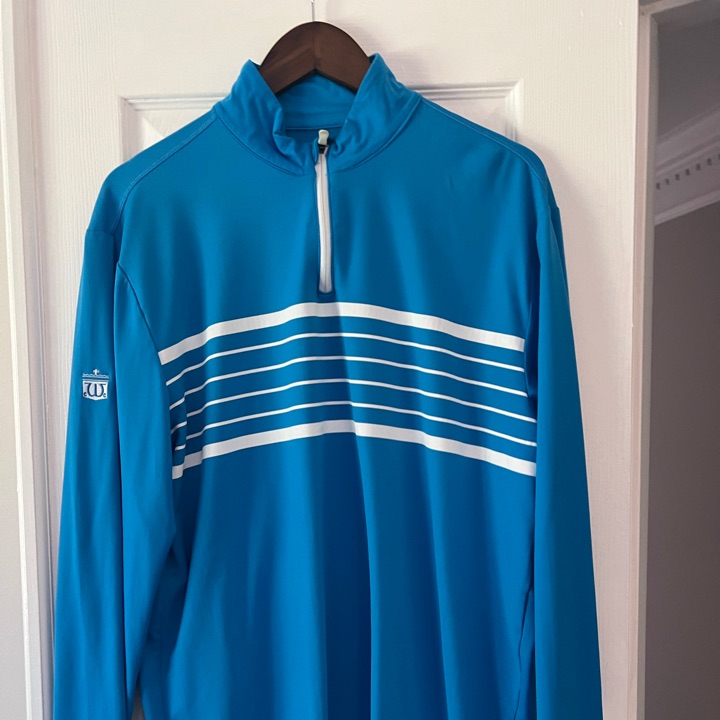 Super slick Under Armour Pullover + FREE MULLIE GIFT!
