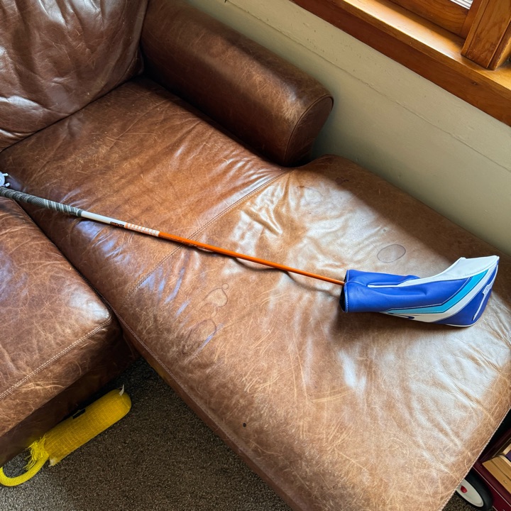 Mizuno STZ 230 driver with Tour AD DI shaft