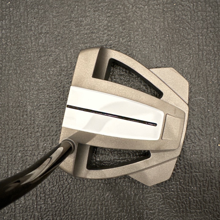 Taylormade Qi10 Driver Graphite Design Tour AD DI-7 Stiff