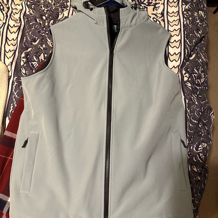 Solo Golf Vest Hoodie