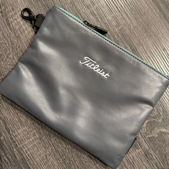 New Pinehurst x Titleist Backpack & Tech Pouch | MULLIE Golf