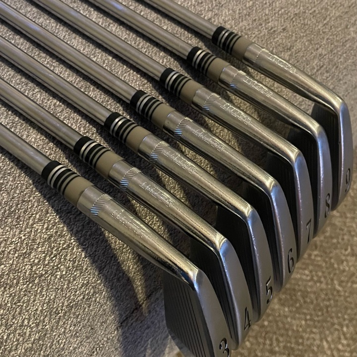 Titleist 681 FORGED Custom Grind 2番アイアン Titleist 2-PW 681