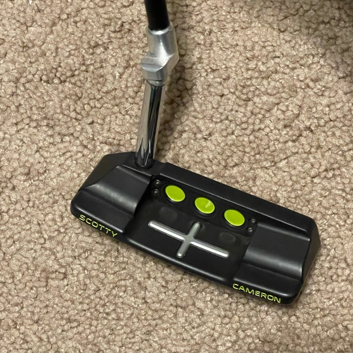 Scotty Cameron M2 Custom Knuckle Neck