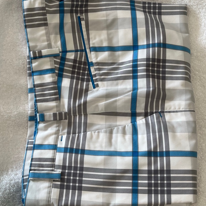 Nike Golf Shorts - Size 32 - Gently Worn