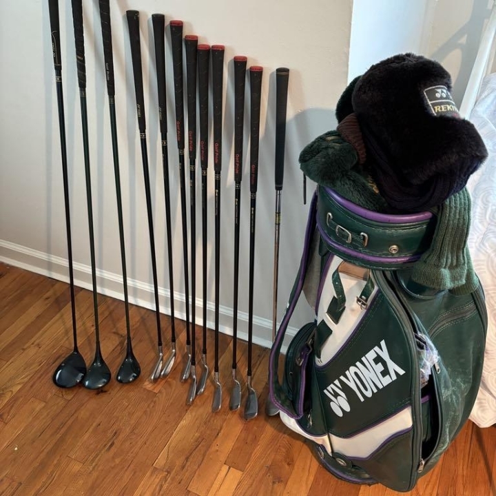 Yonex staff bag with full set