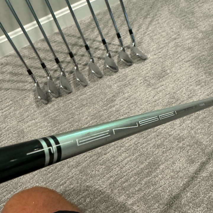 Taylor made M5 carbon fiber 3-wood - tensei stiff 65 gram shaft