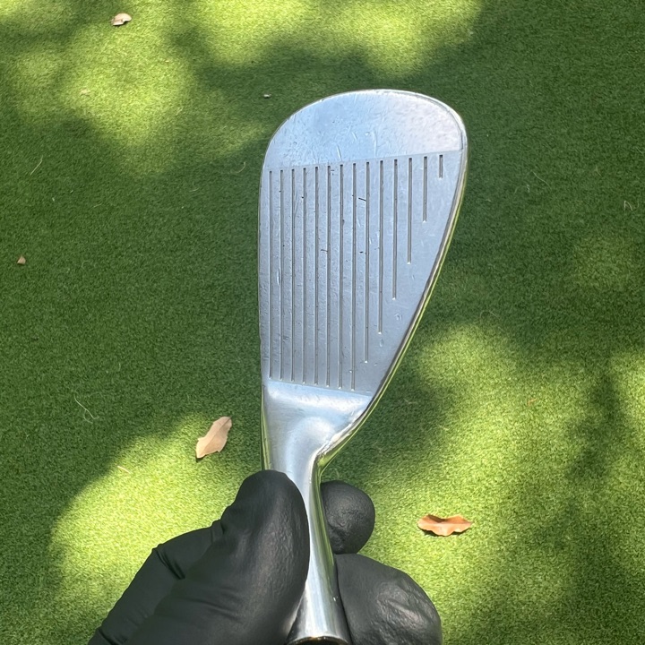 Set De Fers Miura Tournament Blade – 7 Clubs (4-P) – KBS Tour C-Taper 120 X (extra Stiff) – Occasion Japon