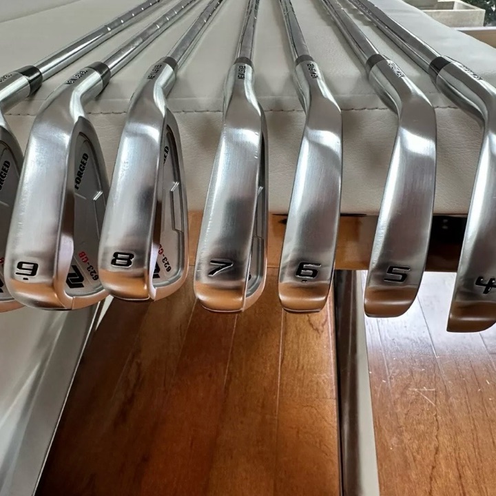 New Level 623 CB 4-PW | MULLIE Golf