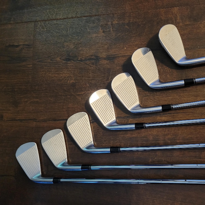 2021 titleist t100 4-pw DGTI x100 iron set | MULLIE Golf