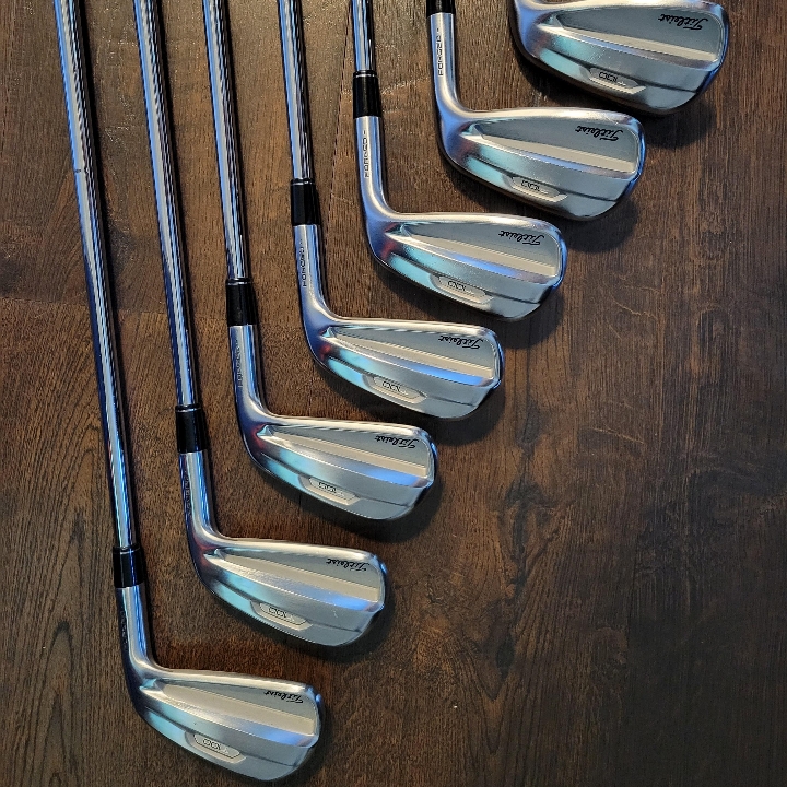 2021 titleist t100 4-pw DGTI x100 iron set | MULLIE Golf