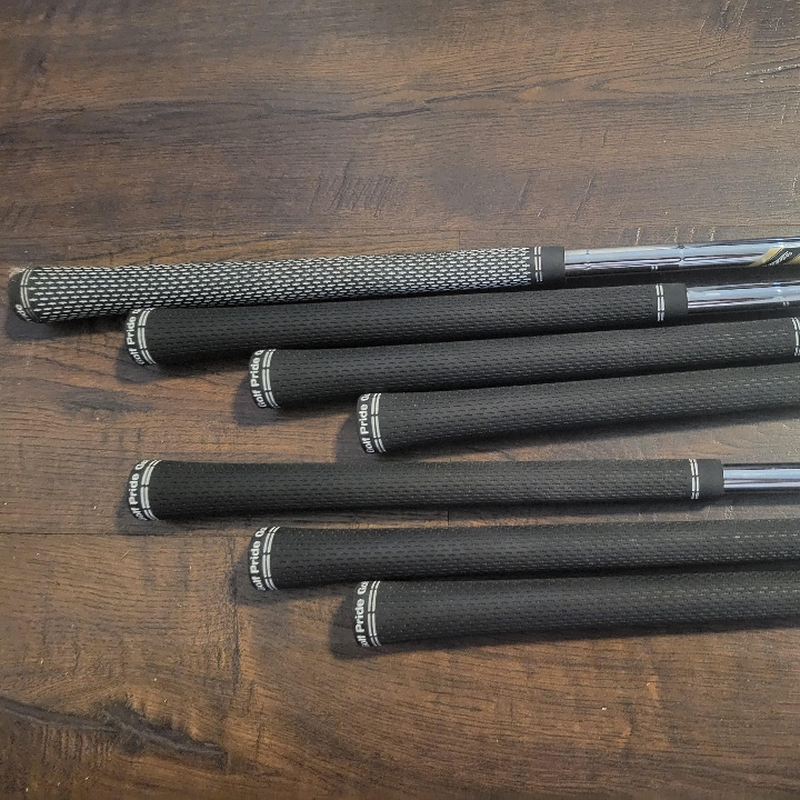 2021 titleist t100 4-pw DGTI x100 iron set | MULLIE Golf