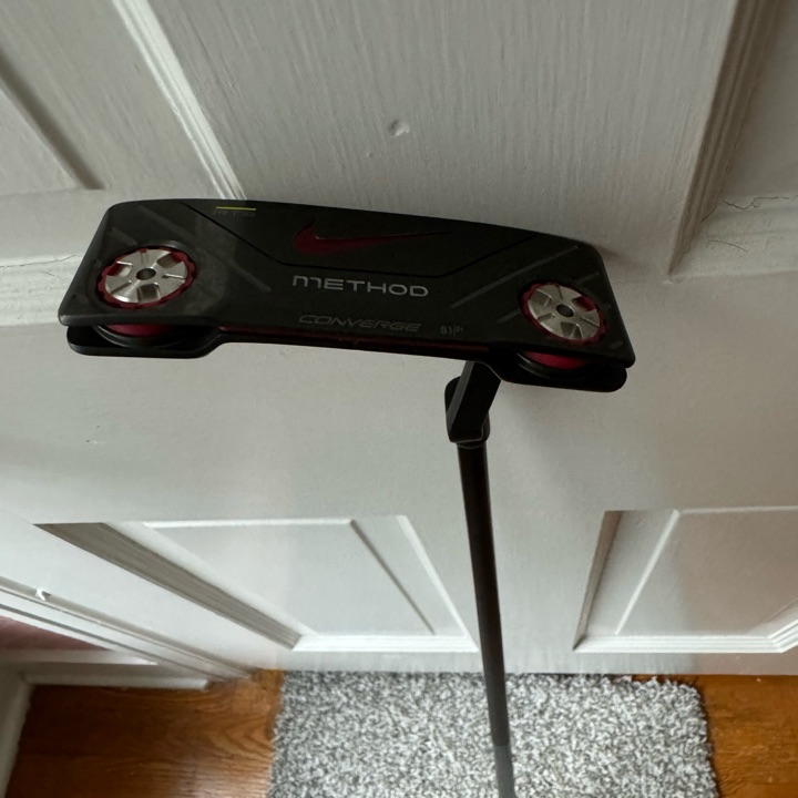 Mint- Nike Method Converge B1/01 38” BGT Stability ONE MULLIE Golf