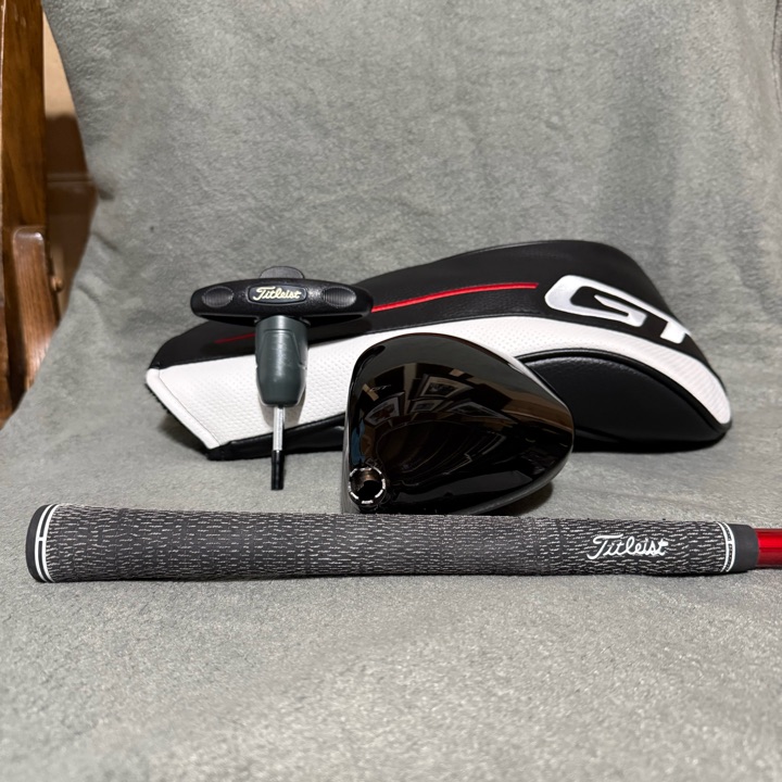 Mint Titleist GT3 Driver w/ Graphite Design Tour AD VF 6X +