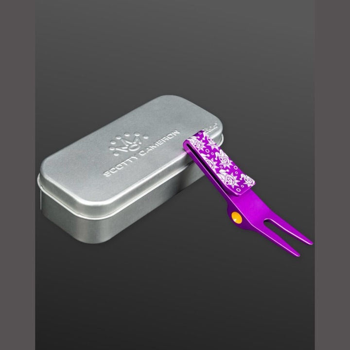 Scotty Cameron Clip Pivot Tool - Mardis Gras - Purple Dancing Jester