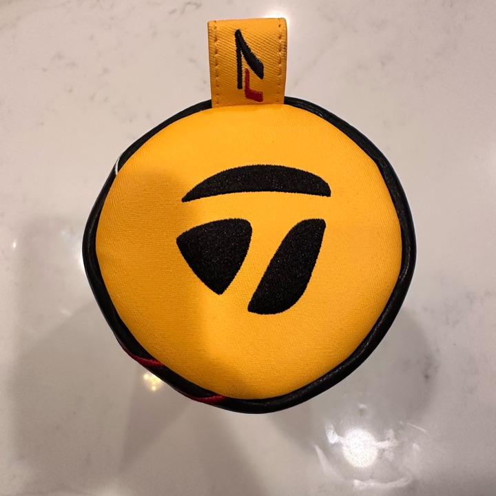 TaylorMade R7 Head Cover