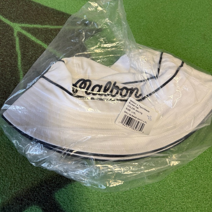 MALBON x TAYLORMADE BUCKET HAT