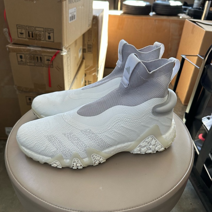 Adidas laceless spikeless golf shoes comfy!