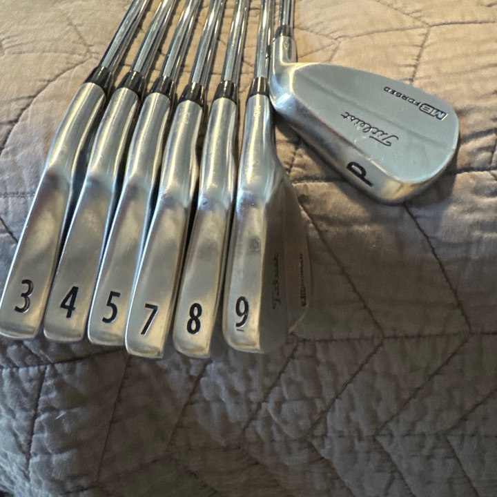 Titleist MB Forged 712