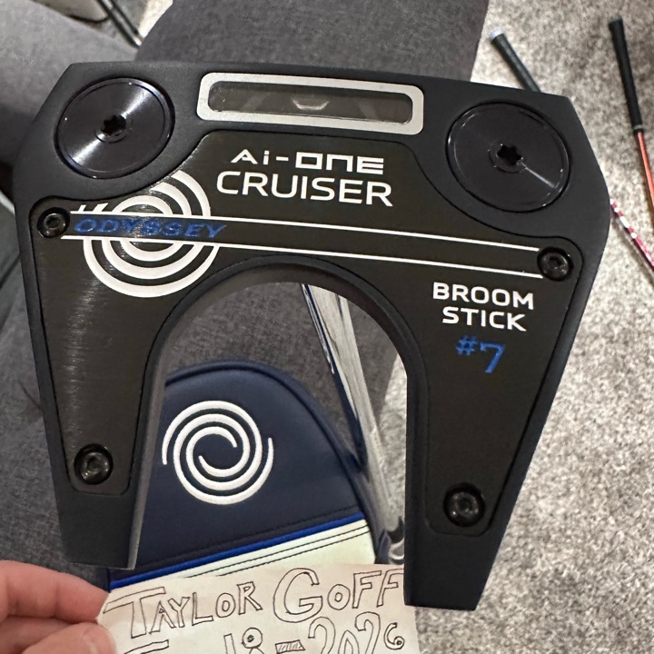 Odyssey Ai-ONE Cruiser Broom Stick #7 Putter 48” MINT! | MULLIE Golf